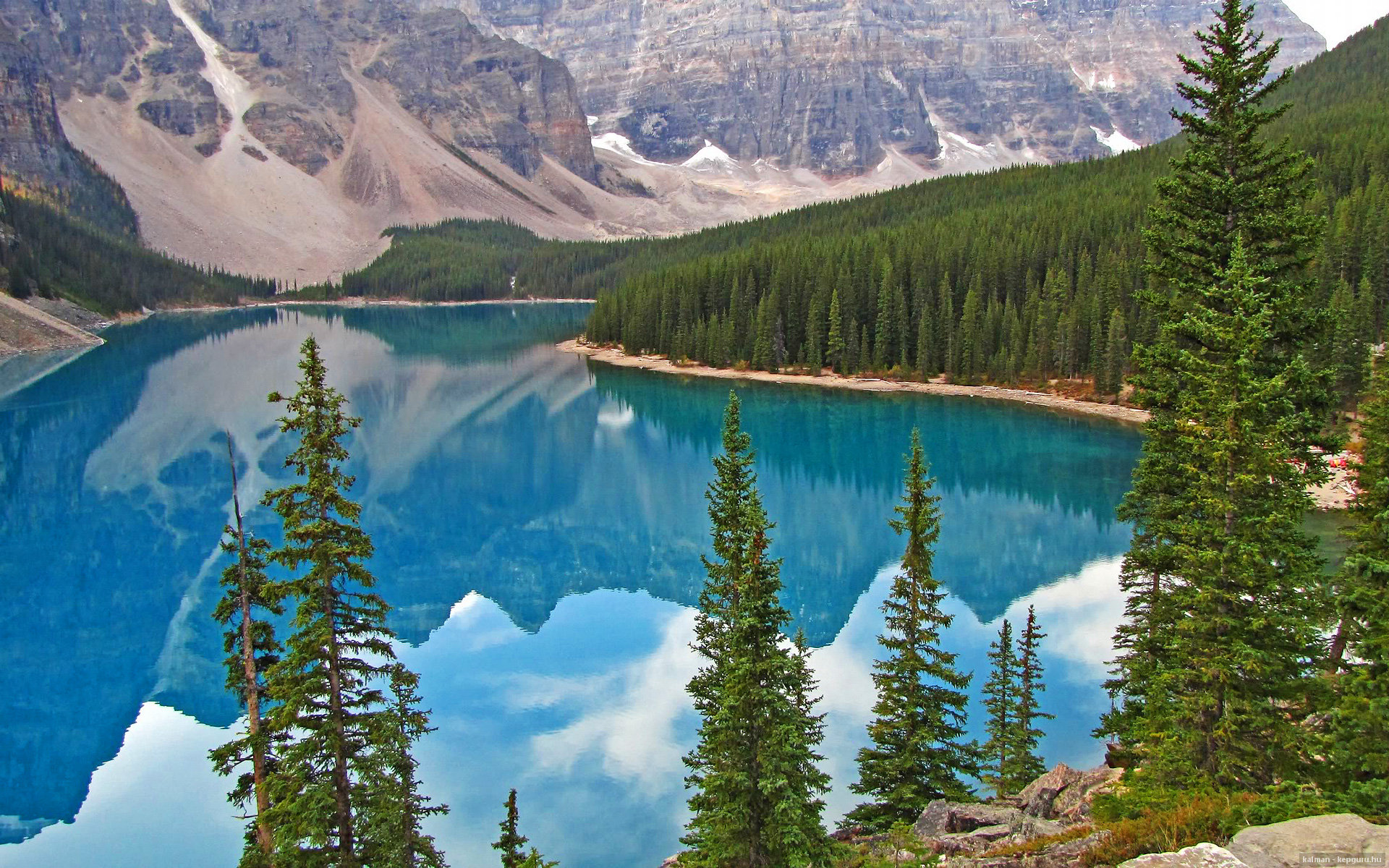 格拉纳达连胜达到四场,状态正佳,格拉纳达球迷