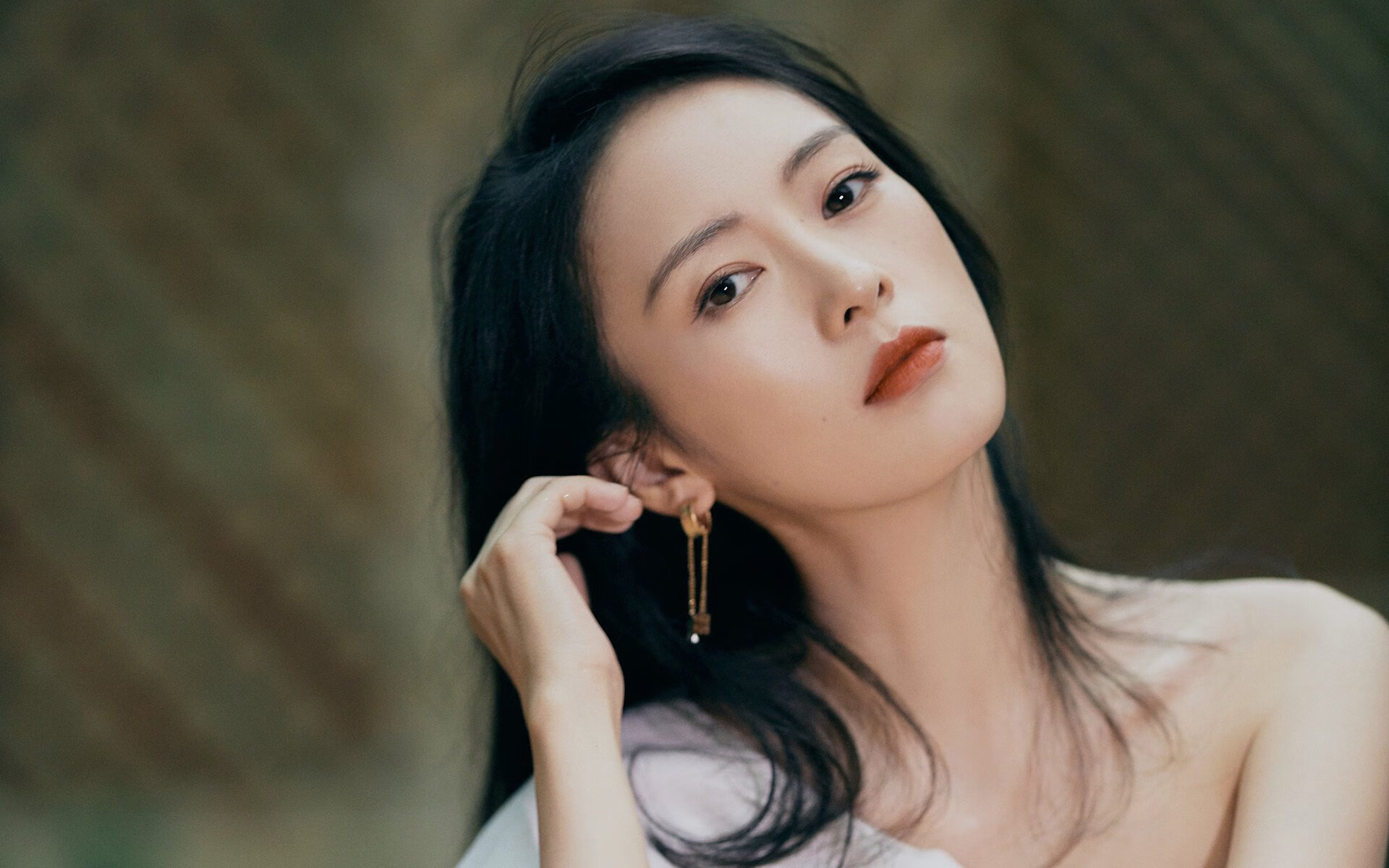 爱游戏娱乐平台-梅西续约迈阿密国际，继续征战美职联，macy's梅西