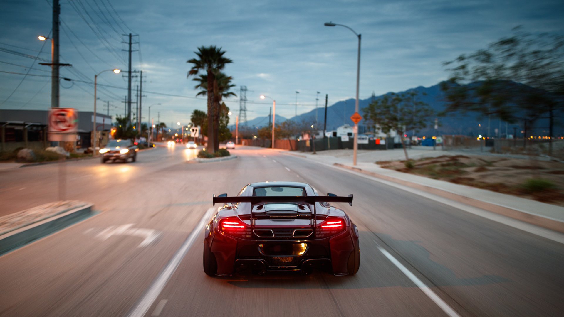 美国马术队在2024年巴黎奥运会上获得团体障碍赛银牌,时隔三年再获奖牌。