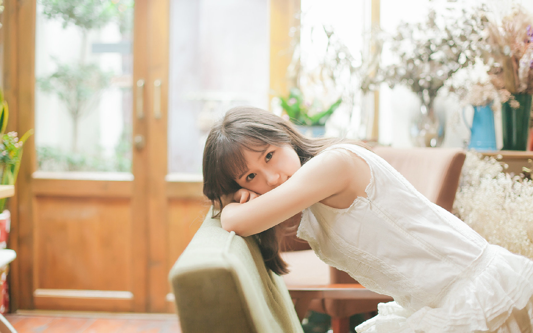 文化交流:足球成为东西方文化交流的桥梁,足球文化的绘画作品