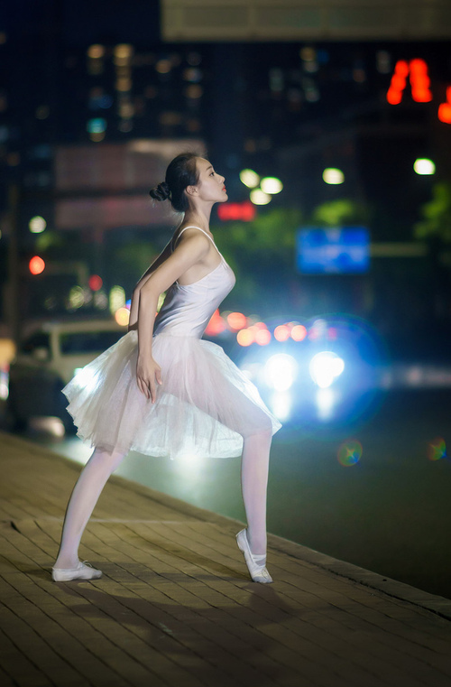 爱游戏官方-体育数据分析课程走进高校课堂，体育教育数据分析