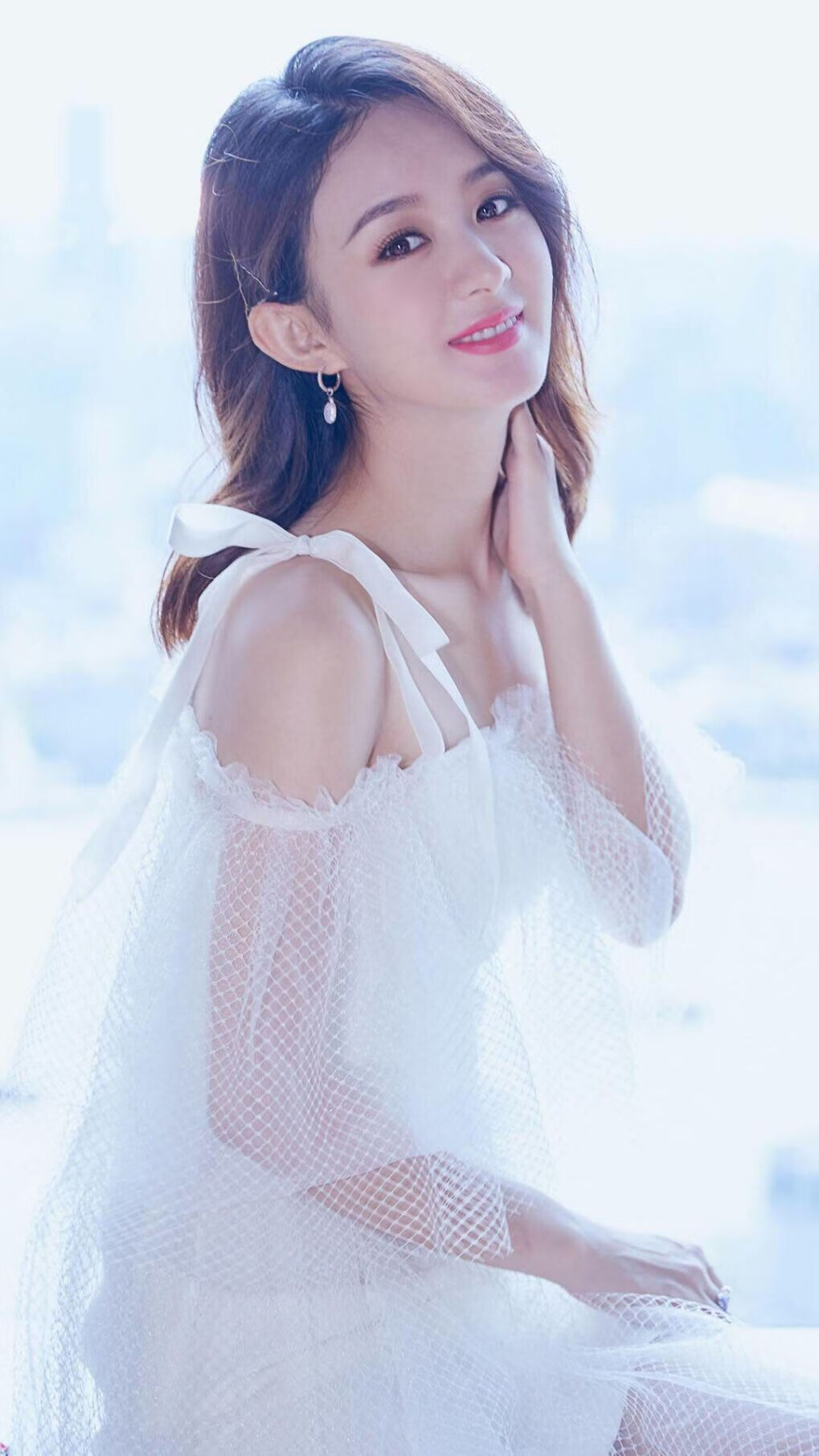 国家队技战术执行缺乏多队内模拟机制，国家队作战姿势