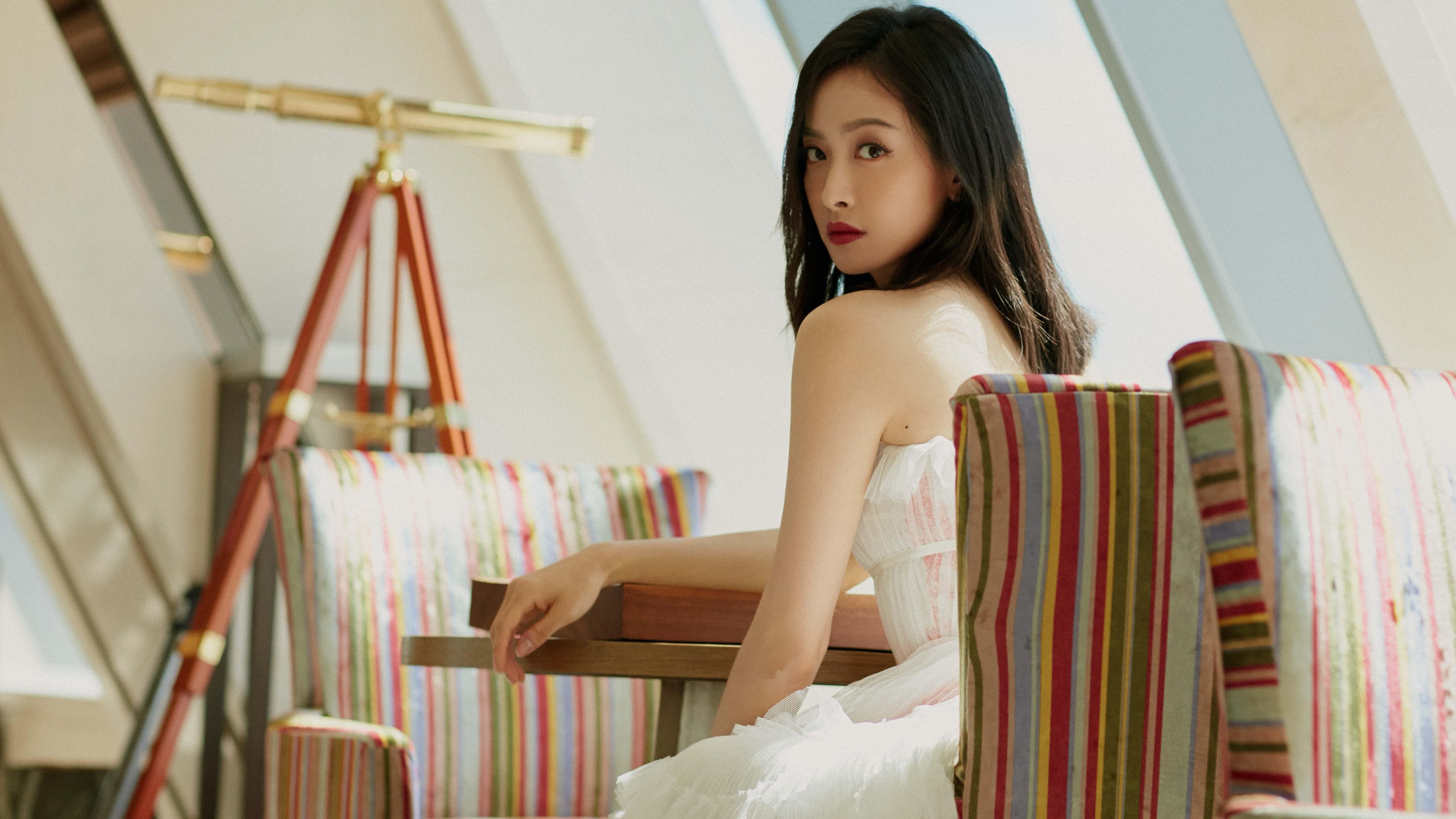 德甲速度与力量:攻防节奏快如闪电!,德甲强度